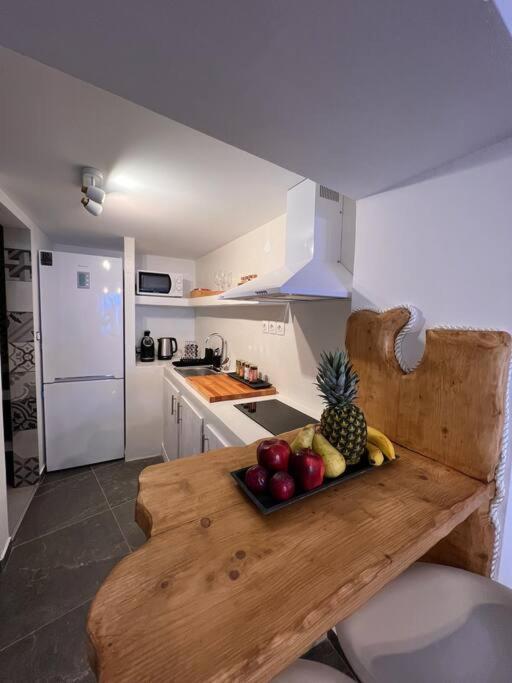 Aquamarine Apartment *